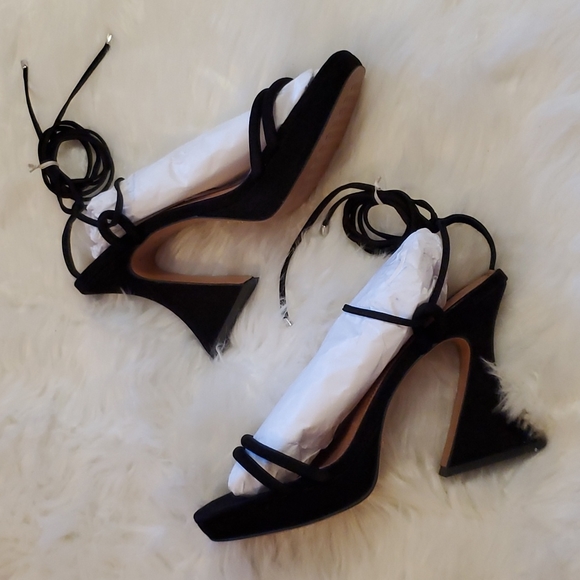 Vicenza Strappy Platform Heels- black - Picture 7 of 12